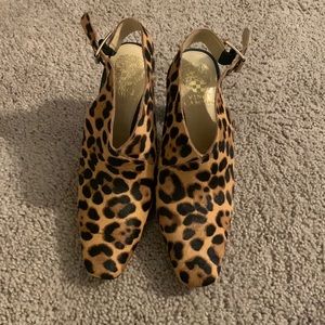 Vince Camuto leopard print sling back heels